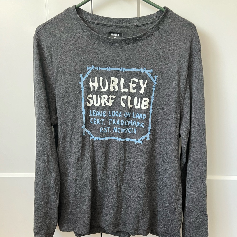 Men’s Hurley long sleeve t-shirtt size medium; gray Hurley surf club